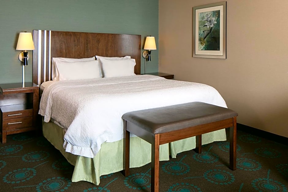 Hampton Inn and Suites - Lincoln Northeast