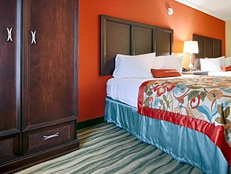 2 Queen Beds, Non-Smoking, Microwave And Refrigerator, Full Breakfast
