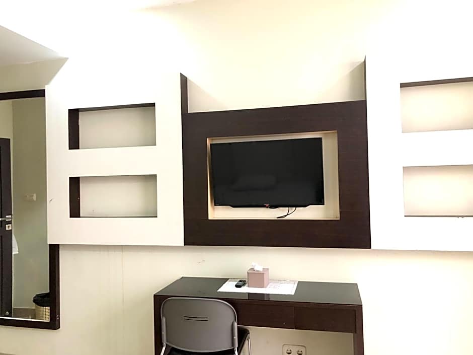 RedDooz Plus At Ininnawa Homestay Syariah Palu