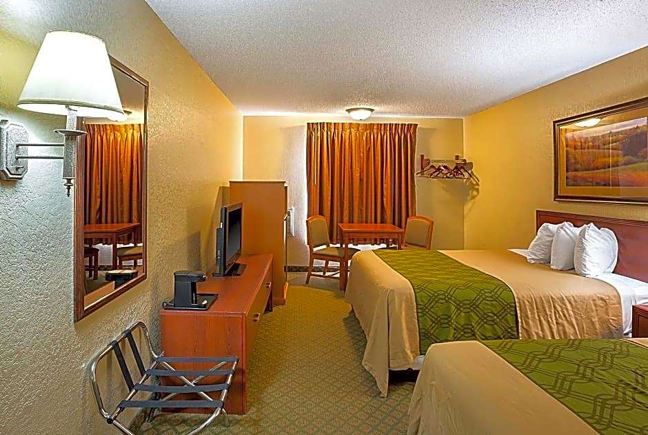 Rodeway Inn & Suites