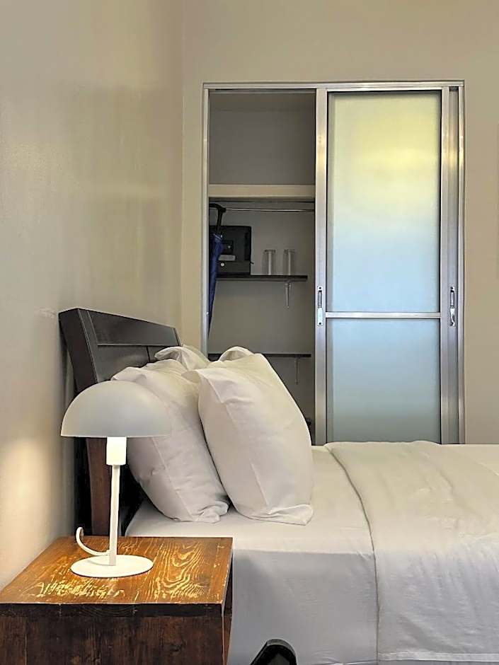 Harman Suites Moalboal