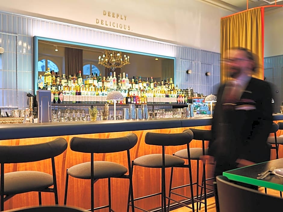 Urban Nature Bad Gastein - Badeschloss