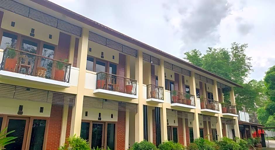 Urbanview Sasono Putro Condongcatur by RedDoorz