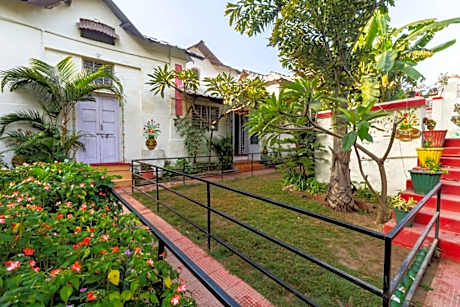 Hotel Sanand Heritage Mount Abu