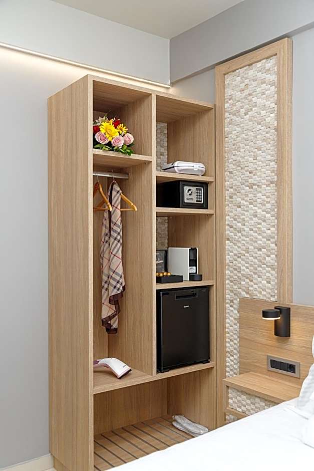 Metropolitan Pearl Boutique Hotel