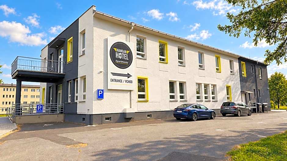 Hotel Hangar