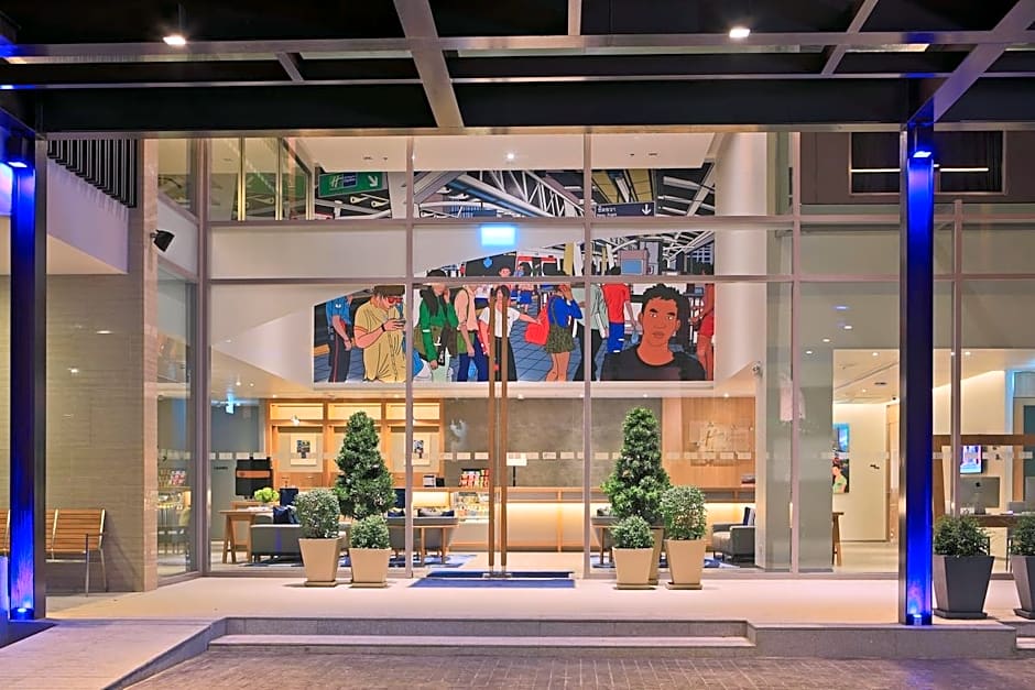 Holiday Inn Express Bangkok Sathorn By IHG