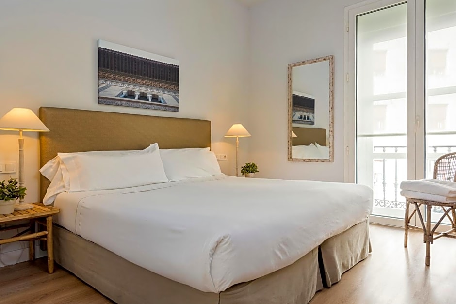 Suites Sevilla Plaza