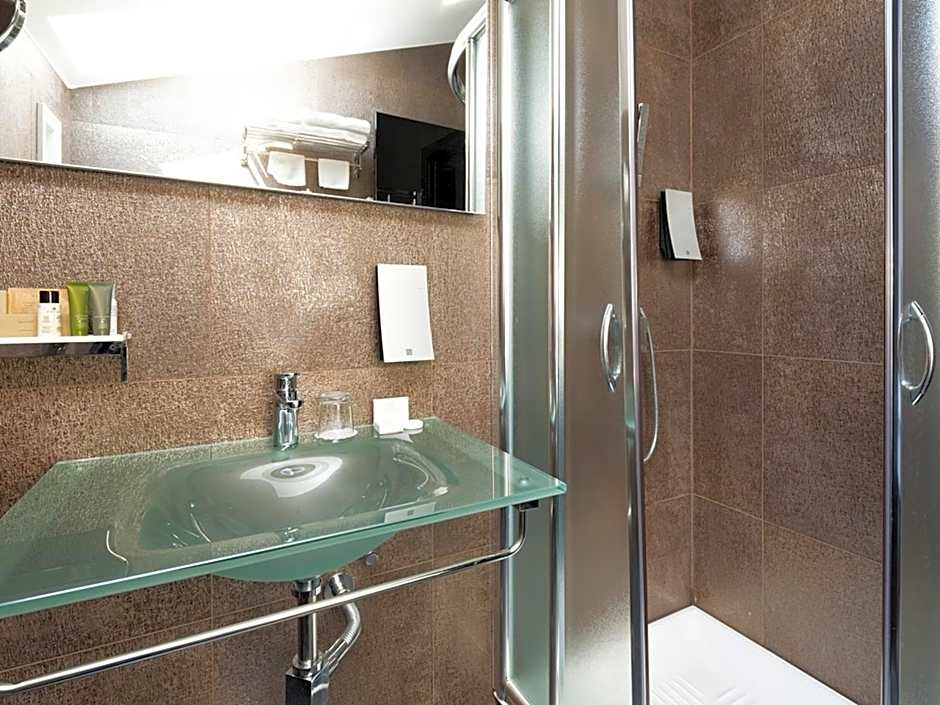 Nova City Garni Hotel Signature Collection