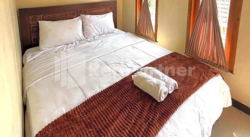 Family Homestay Syariah Bromo Mitra RedDoorz