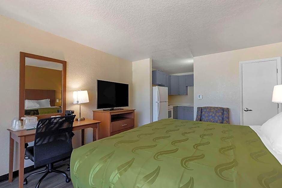 Quality Inn Saint Petersburg North-Tampa Bay
