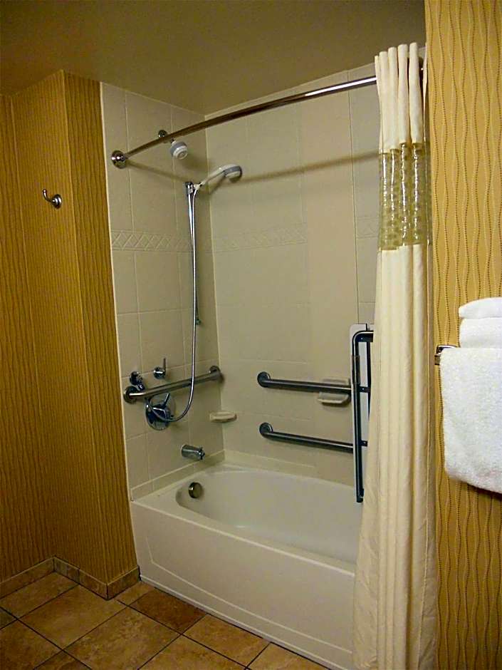 Hampton Inn By Hilton & Suites Cincinnati/Uptown-University Area