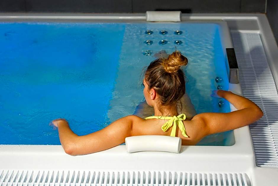 Marvie Hotel & Health