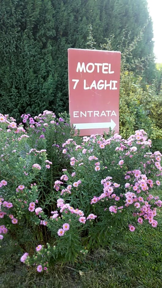 Motel 7 Laghi