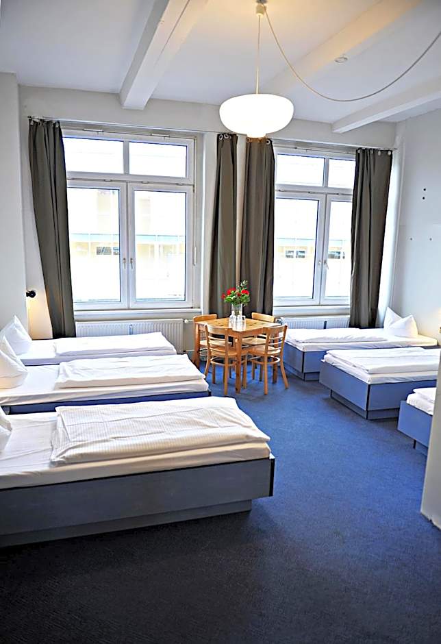 Hotel Transit Loft