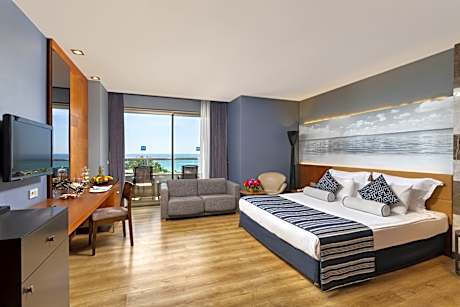 DELUXE ROOM WITHOUT JACUZZI 