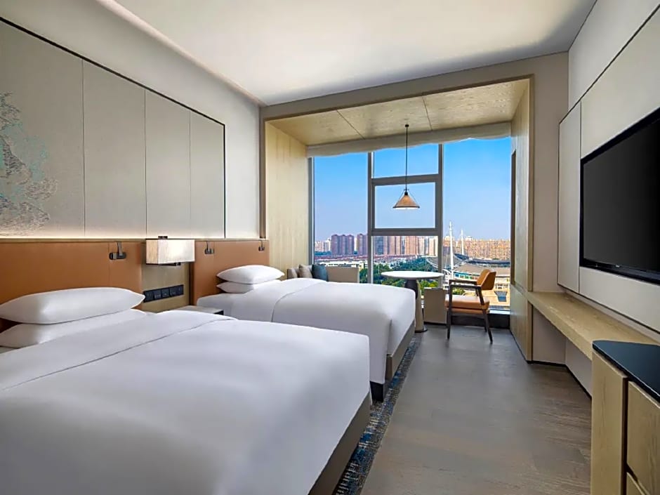 Courtyard by Marriott Luoyang