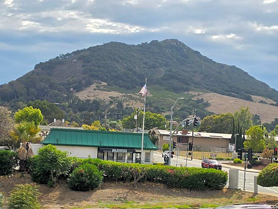 San Luis Inn And Suites