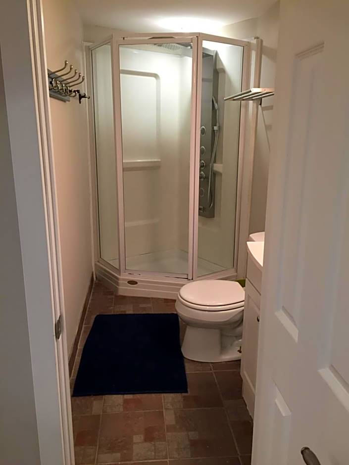 The Calgary Hub hostel style Home