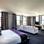 Ambassador Hotel Wichita, Autograph Collection by Marriott