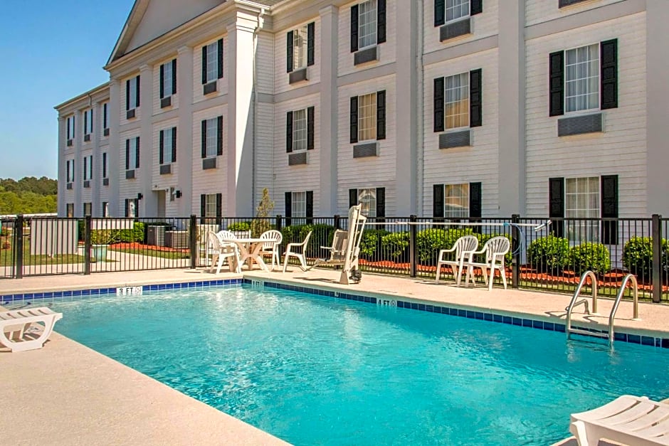 Quality Inn Pooler - Savannah I-95