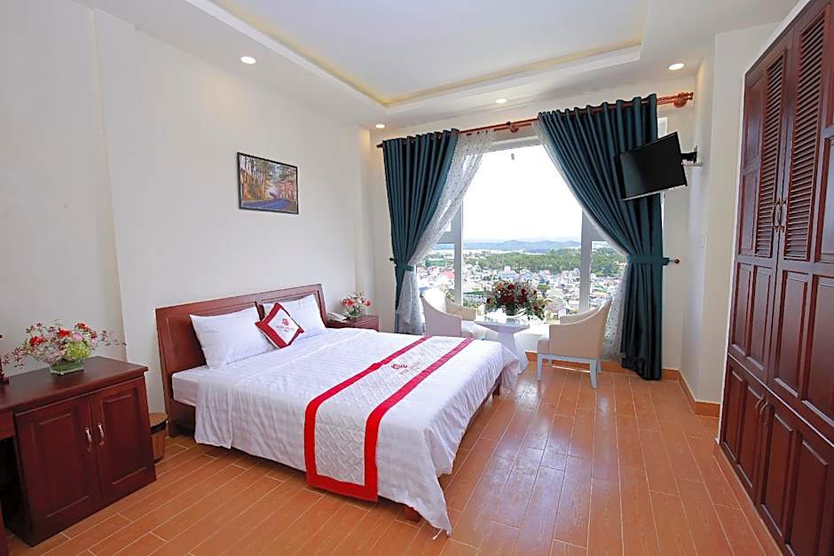 Rose Valley Hotel