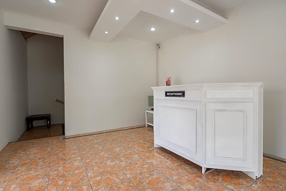 Rossan Villa Hotel near Kampus UPI Setiabudhi