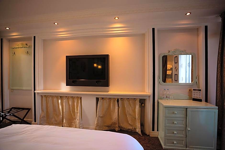 Piazza Boutique Hotel