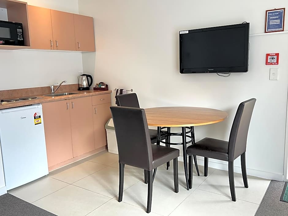 ASURE Bush Inn Court Motel