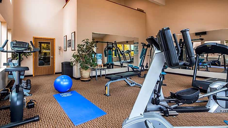 Best Western Plus Landmark Inn