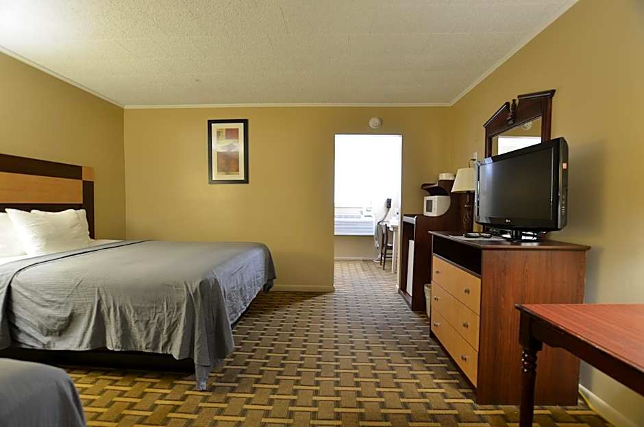 Travelowes Motel - Maggie Valley