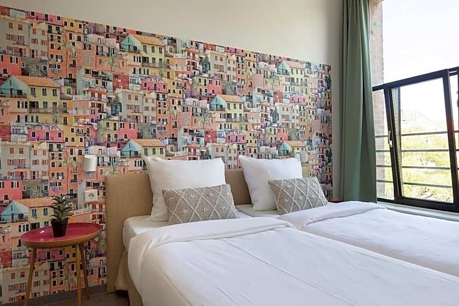 Pink Flamingo Boutique Hostel