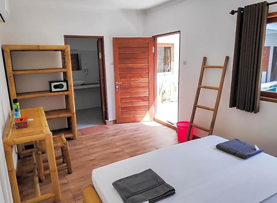 Gili Pirates Dive & BnB