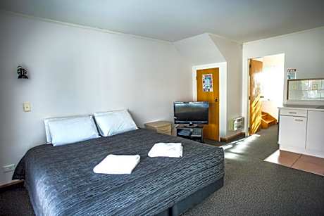 Large Family Room Unit