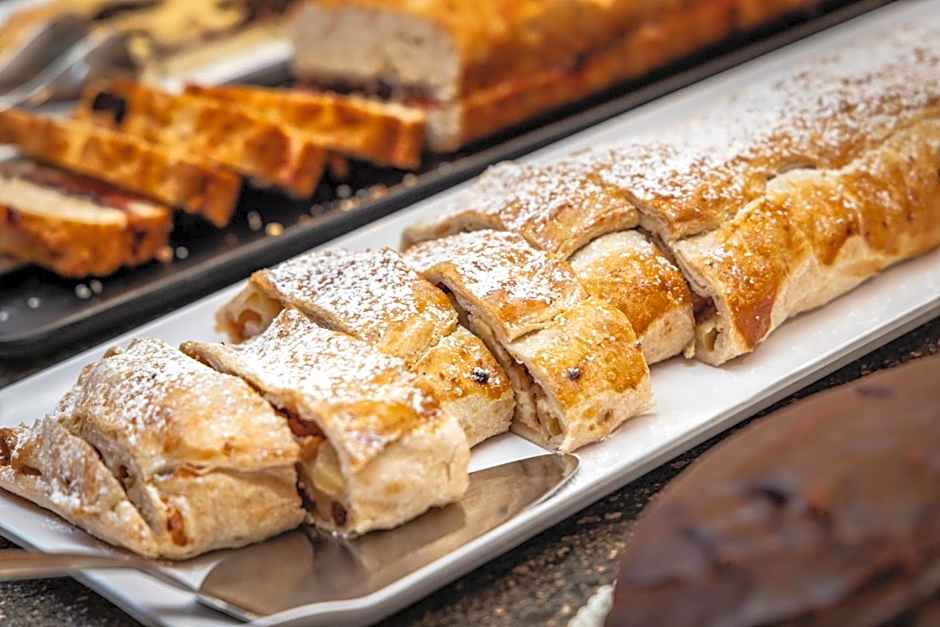 Hotel Tirol- Natural Idyll