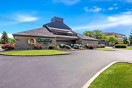Quality Inn Middleburg Heights near Cleveland Airport