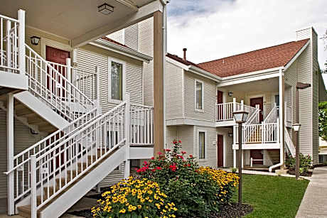 2 Bedroom Bi-Level Loft, Bedroom 1: 2 Queen, Bedroom 2(Loft): 1 Queen, Sofa Bed, High Floor