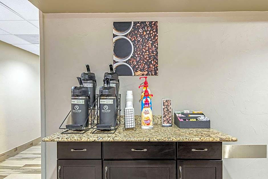 La Quinta Inn & Suites by Wyndham Denison - North Lake Texoma