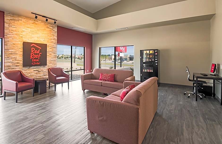 Red Roof Inn & Suites Austin East - Manor