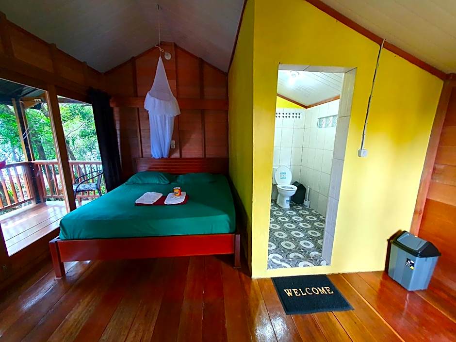 Santi Garden Bungalows