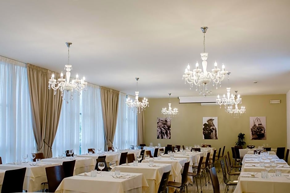 Maison Hotel Lalla