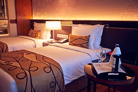 Standard Twin Room with 15% discount on F&B, Laundry, SPA
