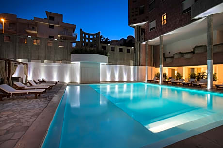 Seven Suite