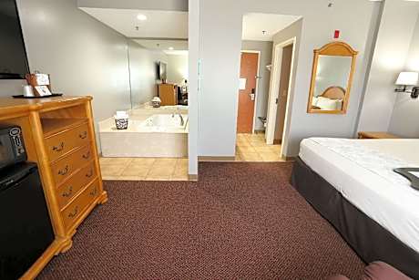 1 King Garden Suite