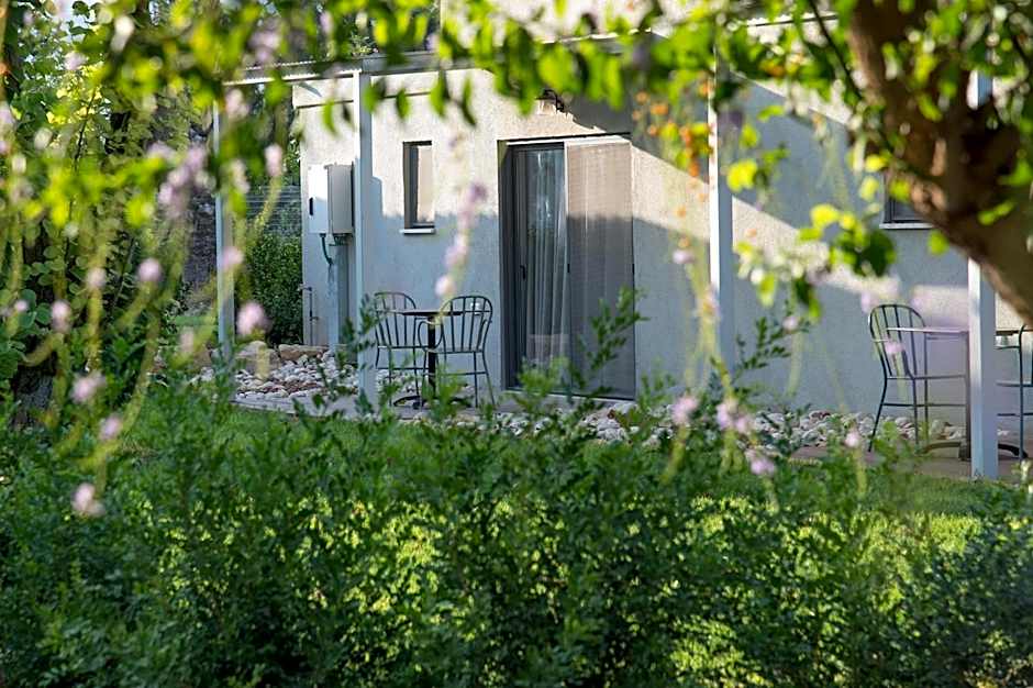 Degania Bet Kibbutz Country Lodging