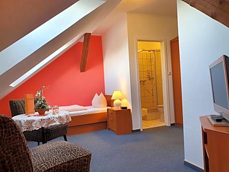 Twin Room - Type B