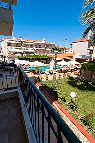 Premium Twin Pool or Garden  View