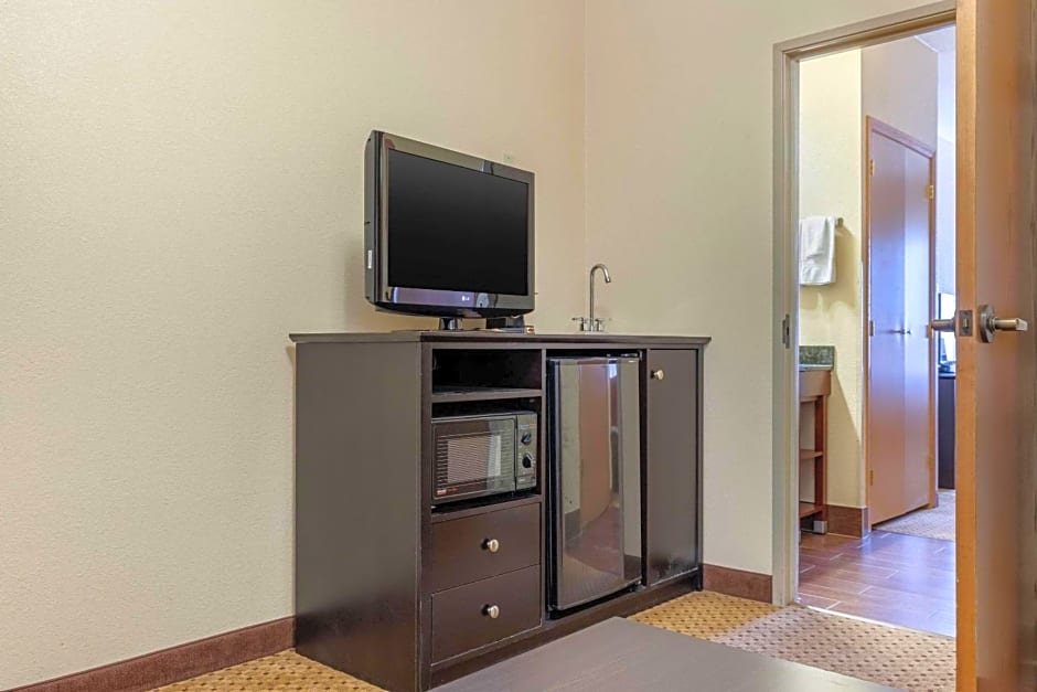 Comfort Inn & Suites Kenosha