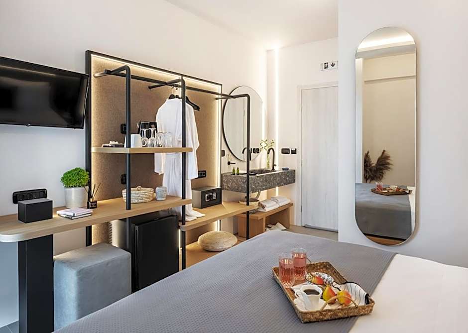 Chora Suites, Premium Key Collection