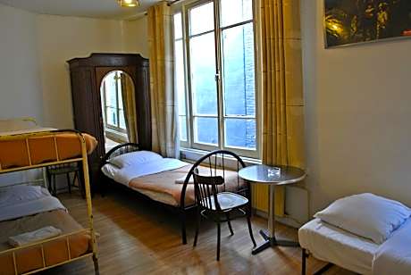 Economy Quadruple Room with Shared Bathroom